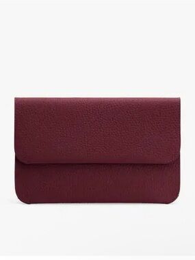 Cuyana System Flap Bag • 100% Leather • Cherry